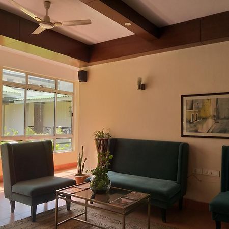 Polo Tura Hotel Екстер'єр фото