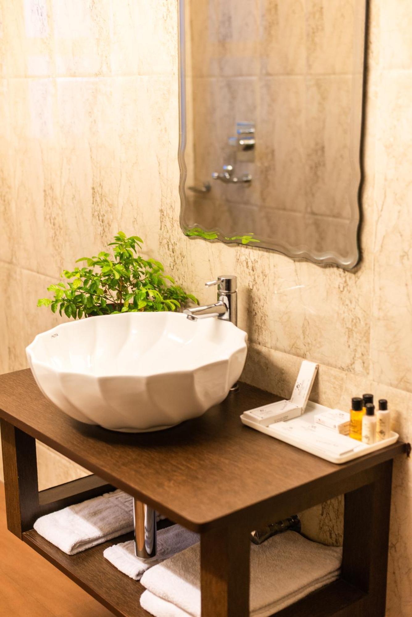 Polo Tura Hotel Екстер'єр фото